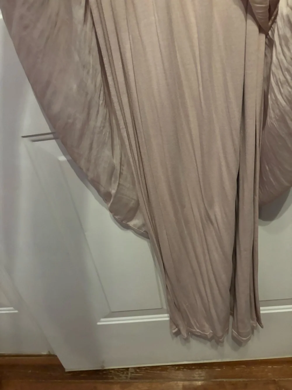 Pleated V-Neck Women's Dress in Dusty Pink - Picture 3 of 3
